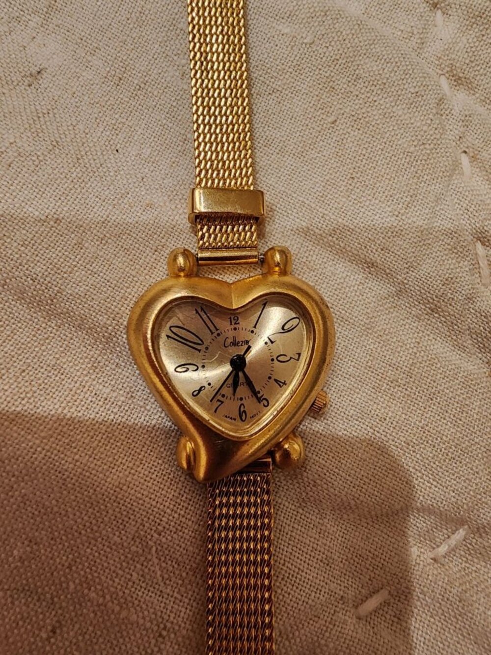 Heart-Shaped Gold-Tone Mesh Band Watch With Quirky Dial By Collezio